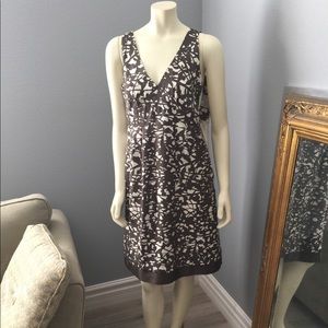 Fun summer dress, zips on the side